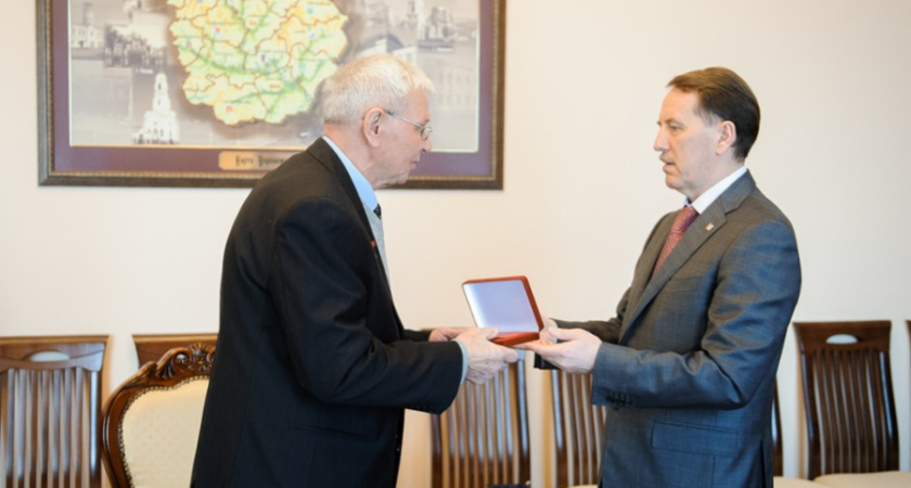 «Аллею славы» в Воронеже сделает сын Ивана Дикунова 