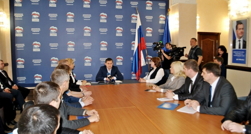 Владимир Нетесов  провел предстартовый инструктаж для участников воронежских праймериз 