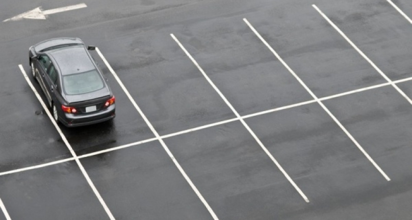 В Воронеже  частники самовольно захватили землю и организовали парковки 