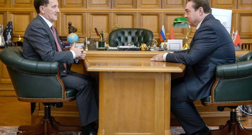 Воронежского депутата Сергея Журавлева уговаривают в Москве «еще разок» баллотироваться в Госдуму