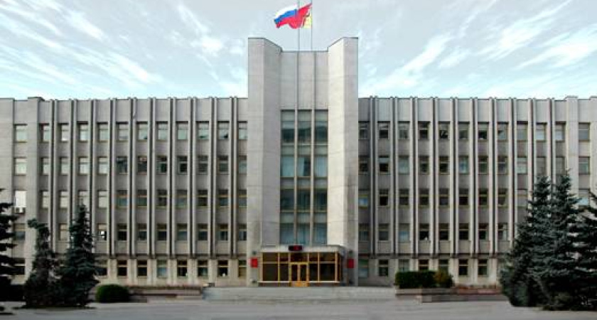 Довыборы в облдуму: поставщик тепла против скандального коммунальщика