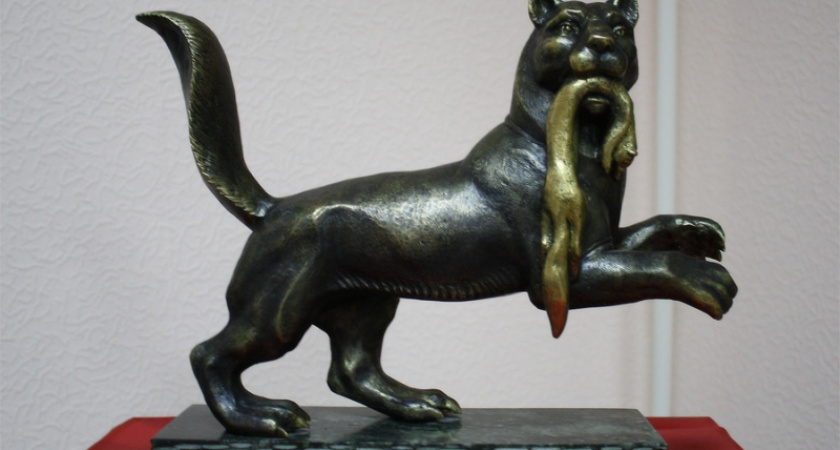 Воронежский Котенок пролетел над 200-рублевой купюрой