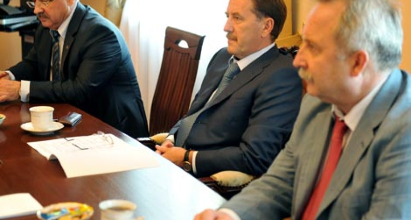 Глава секретариата воронежского губернатора  ушел в отставку 