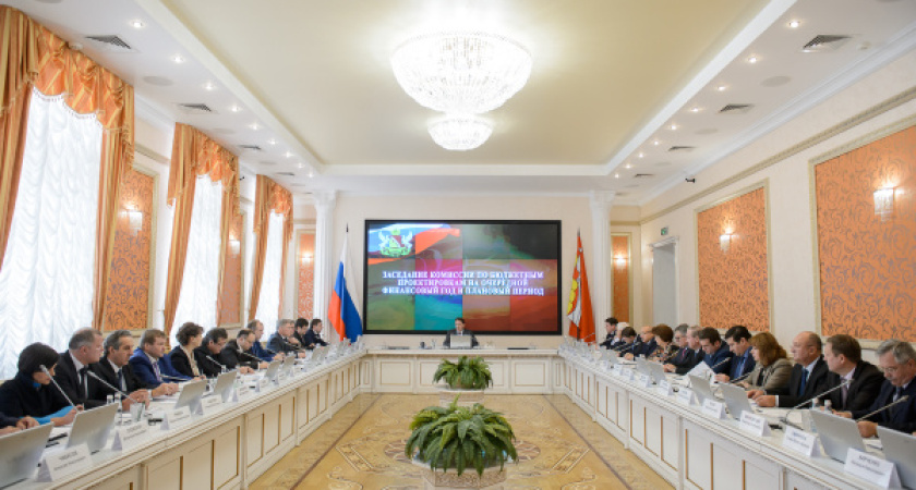 Воронежского губернатора заверили в социальной направленности бюджета