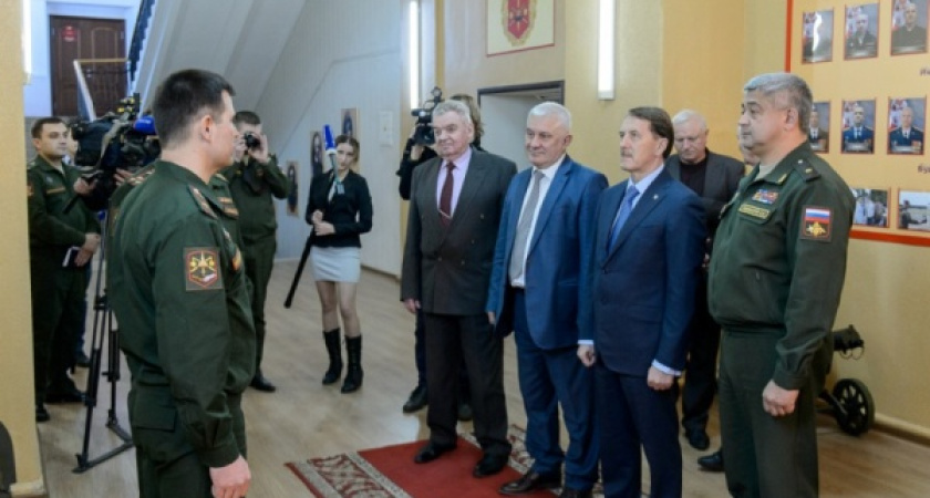 Воронежское правительство озаботилось комплектованием воинских частей