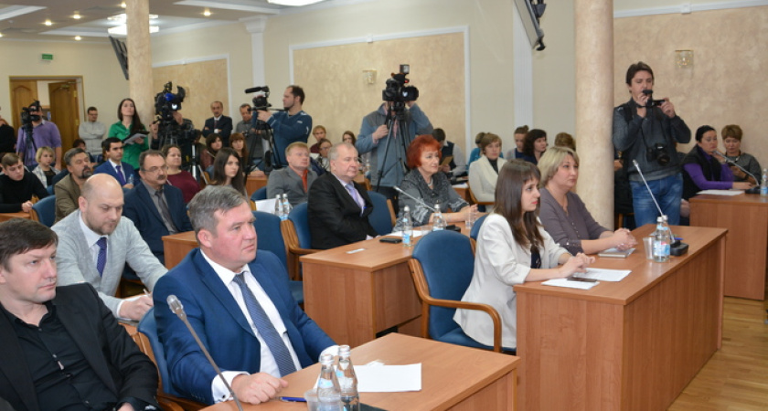 Воронежская гордума все-таки будет отменять прямые выборы мэра