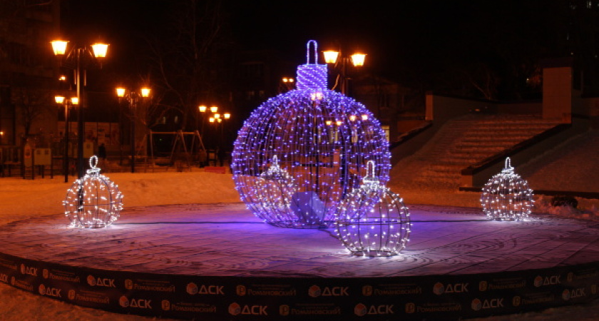 Строители подарили Воронежу новогоднюю инсталляцию 