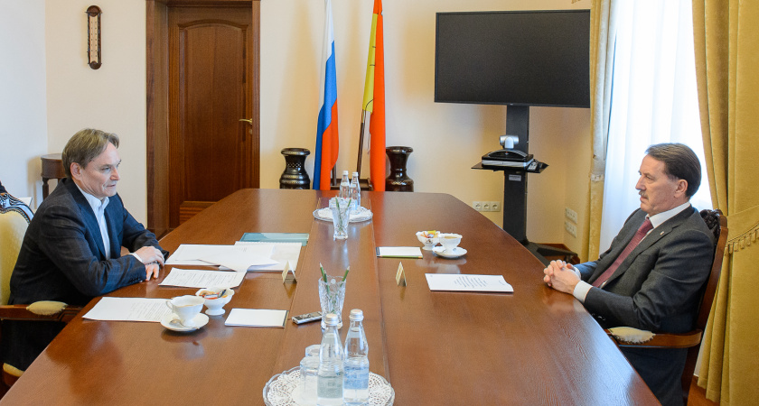 Воронежского губернатора в кои-то веки порадовали космическими новостями