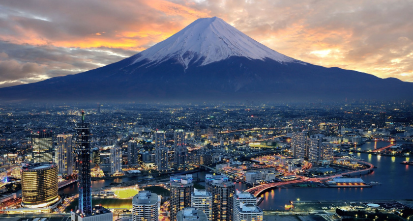 Японский министр экономики летит в Воронеж