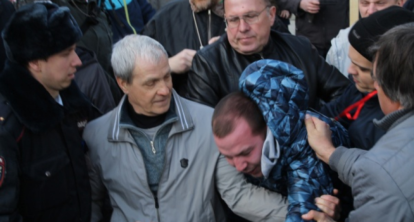 Воронежский суд вступился за митингующую оппозицию