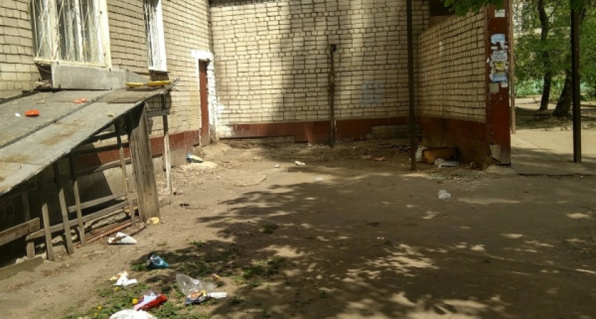 Брошенный воронежской УК «Стройтрест 2П» дом пережил коммунальную аварию