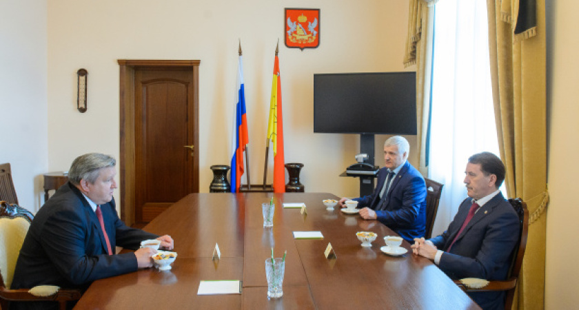 Николай Овсеенко в Воронеже рассказал о борьбе с коррупцией в таможне 