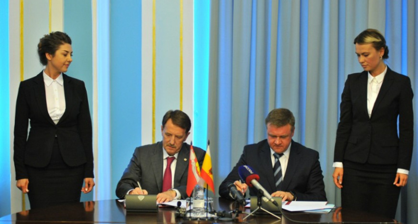 Воронежский губернатор поучаствовал в избирательной кампании рязанского коллеги