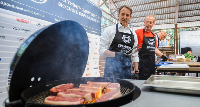 Воронежцы попробовали стейки от губернатора