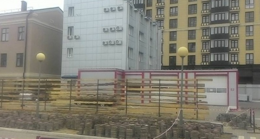 Власти назвали незаконным строительство ярмарки на парковке в центре Воронежа