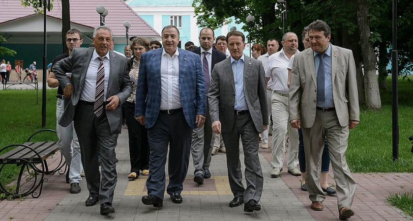 Президент помогает банкиру стать воронежским депутатом Госдумы