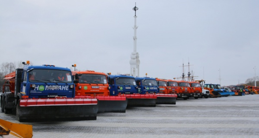 К уборке снега в Воронежской области подготовили 500 машин