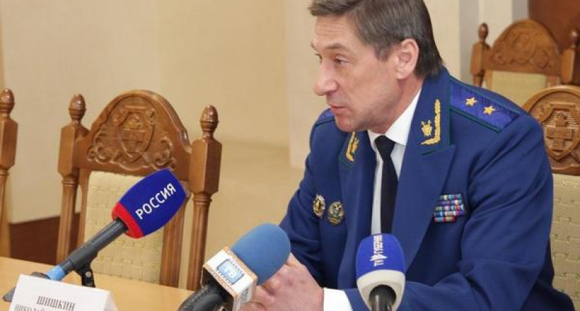 Подчиненными облпрокурора занялись воронежские следователи