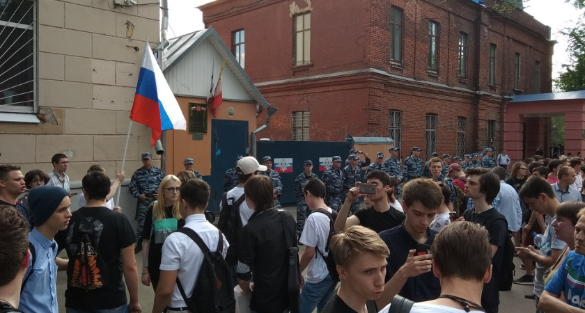 Митинг сторонников Навального в Воронеже закончился задержаниями