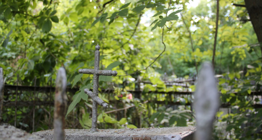 Воронежские любители спиртного добавили работы похоронному бюро