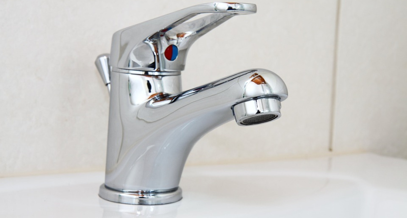 Поставщик перекрыл воронежцам горячую воду из-за мнимых долгов