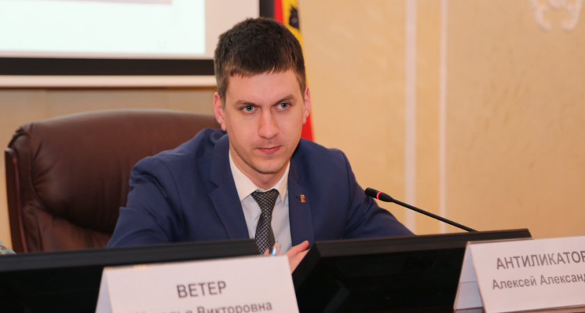 Воронежский вице-мэр Алексей Антиликаторов покидает пост 