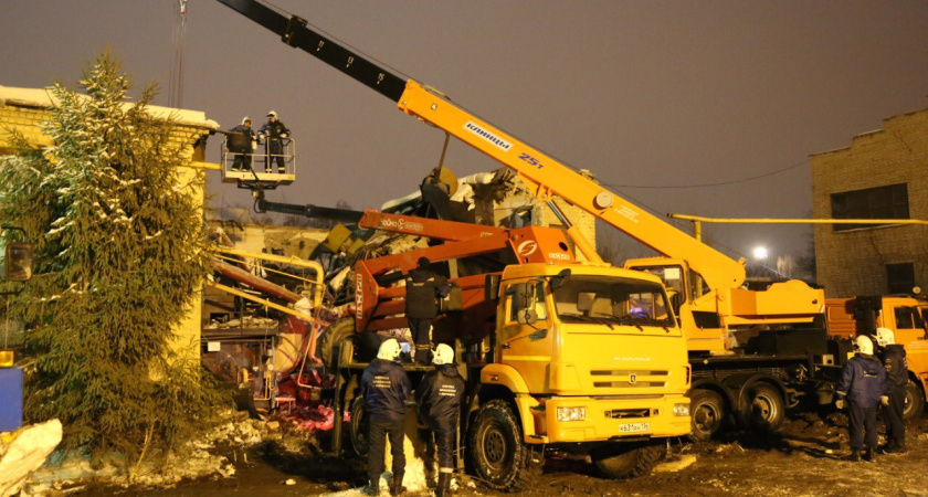 В воронежские дома на ул. Еремеева вернули тепло после ЧП с обрушением трубы на здание котельной