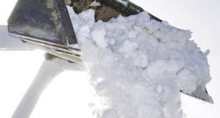 В Воронеже власти намерены закупить дополнительную технику для очистки тротуаров от снега 