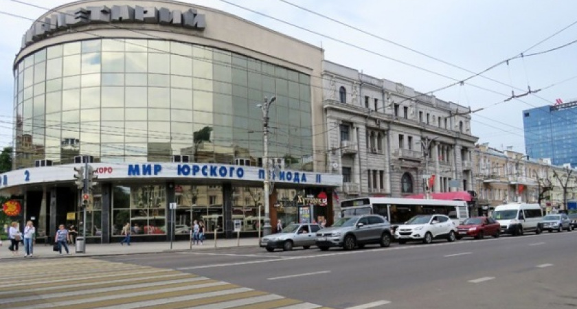 В мэрии Воронежа объяснили перенос реконструкции проспекта Революции на год экономией бюджета 