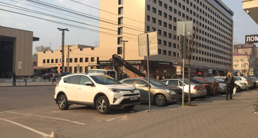 Мэрия Воронежа приостановит штрафы за неоплату парковки на время судов