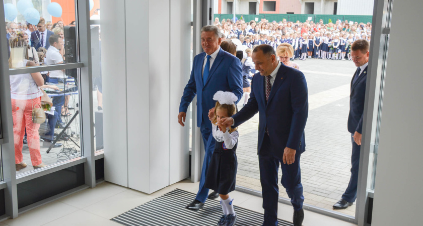 В Воронежской области ДСК открыл две новые школы