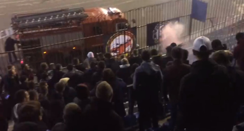 Воронежский ФК «Факел» посчитал правильным полив фанатов из брандспойта на матче с «Арсеналом»