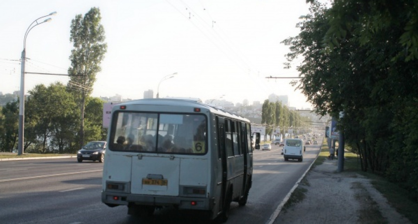 В Воронеже утвердили плавающий тариф на проезд в маршрутках