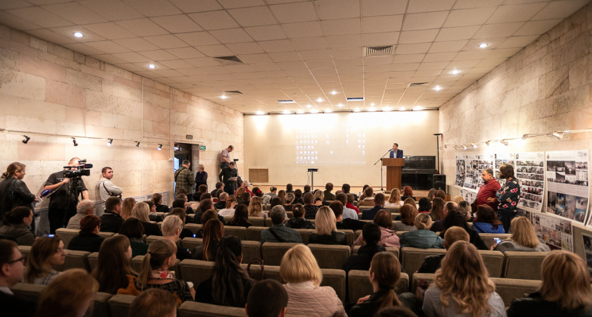 Воронежцы выступили за размещение соцобъектов на месте яблоневых садов