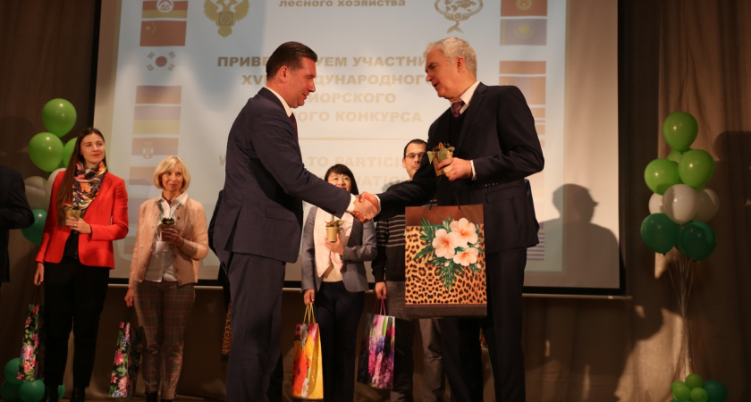 В Воронеже молодые ученые из 21 страны выявили сильнейшего в лесной науке