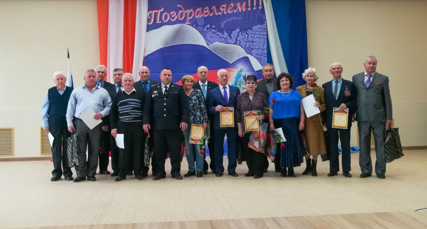 В воронежской гордуме поздравили сотрудников полиции