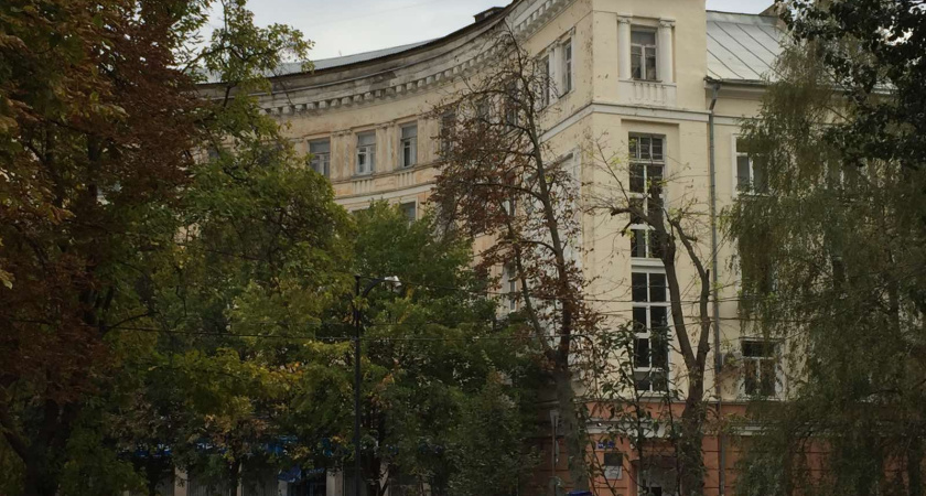 Власти разъяснили жителям воронежской сталинки на Депутатской нюансы расселения 