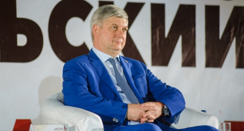 Воронежский губернатор сохранил позиции в рейтинге глав субъектов РФ