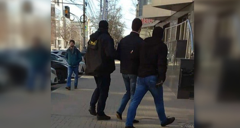 Директора воронежского АИР заподозрили во взятке 