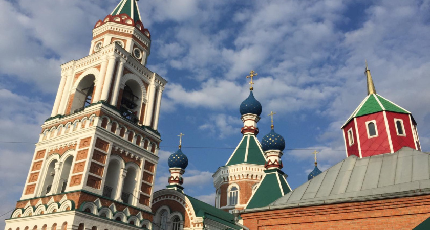 COVID-19. Крещения и причастия в воронежских храмах усилили дезинфекцией