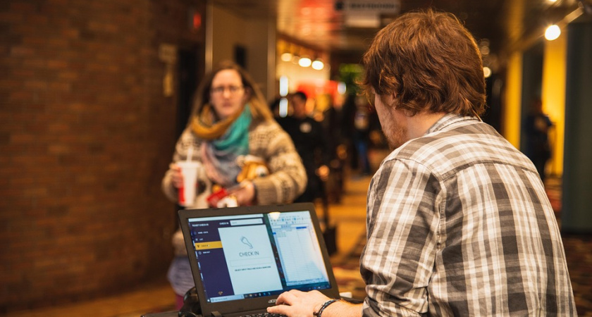 В Воронеже кинотеатры продолжают работу под угрозой коронавируса