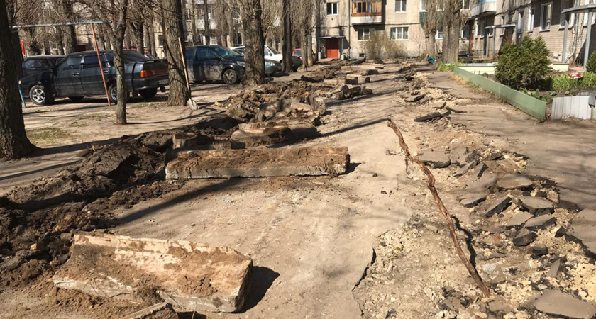 В Воронеже приступили к благоустройству дворов
