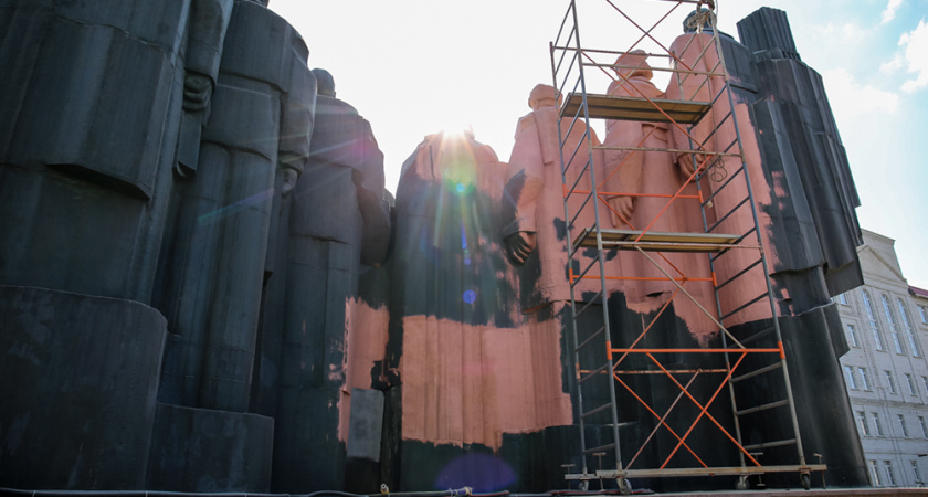 Мэр Воронежа пообещал завершить работы на площади Победы до 1 мая 