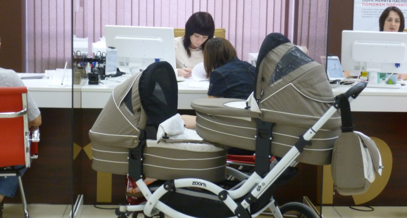 9,7 млн рублей направили на дополнительные выплаты воронежским семьям