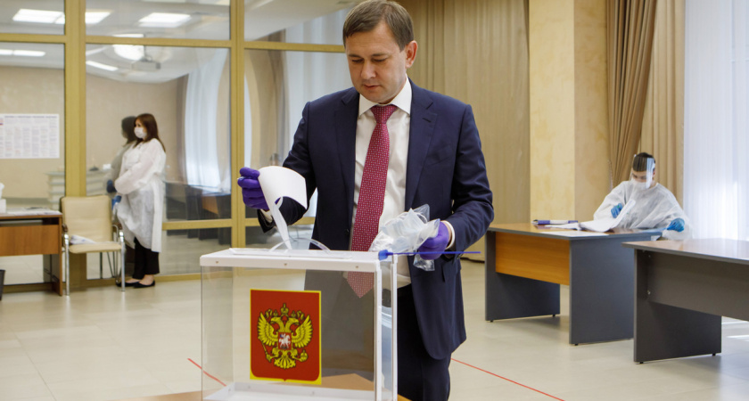 Спикер Воронежской облдумы проголосовал по поправкам в Конституцию