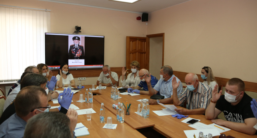 Звание почетного гражданина Воронежа могут получить ветеран войны и медик