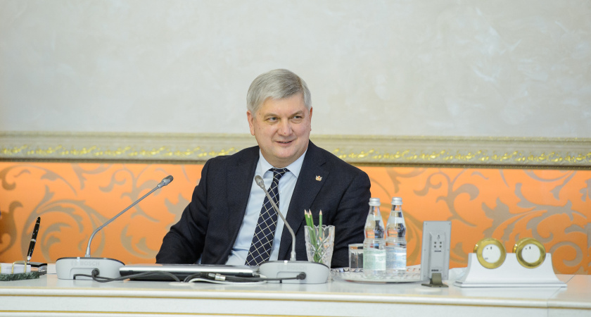 Воронежцы не надеются на губернатора в блокировке роста платежей за ЖКУ