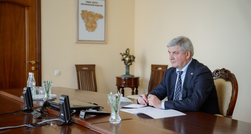 Воронежский губернатор отрезвил думу и мэрию по росту коммунальных платежей