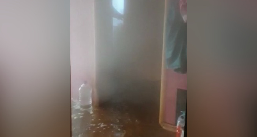 Кипяток затопил двухэтажку в Воронеже дважды