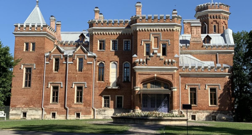 Завершение реставрации этажей дворца под Воронежем отложили на 2021 год